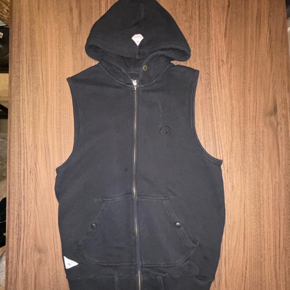 10DEEP Sleeveless Hoodie (size M)